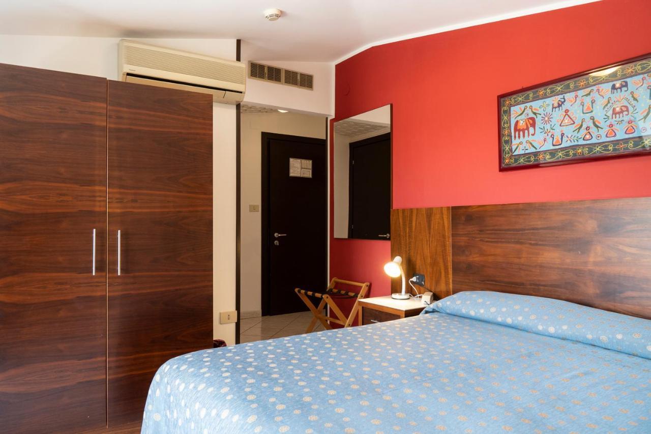 Hotel Mare Blu Francavilla Al Mare Exterior foto
